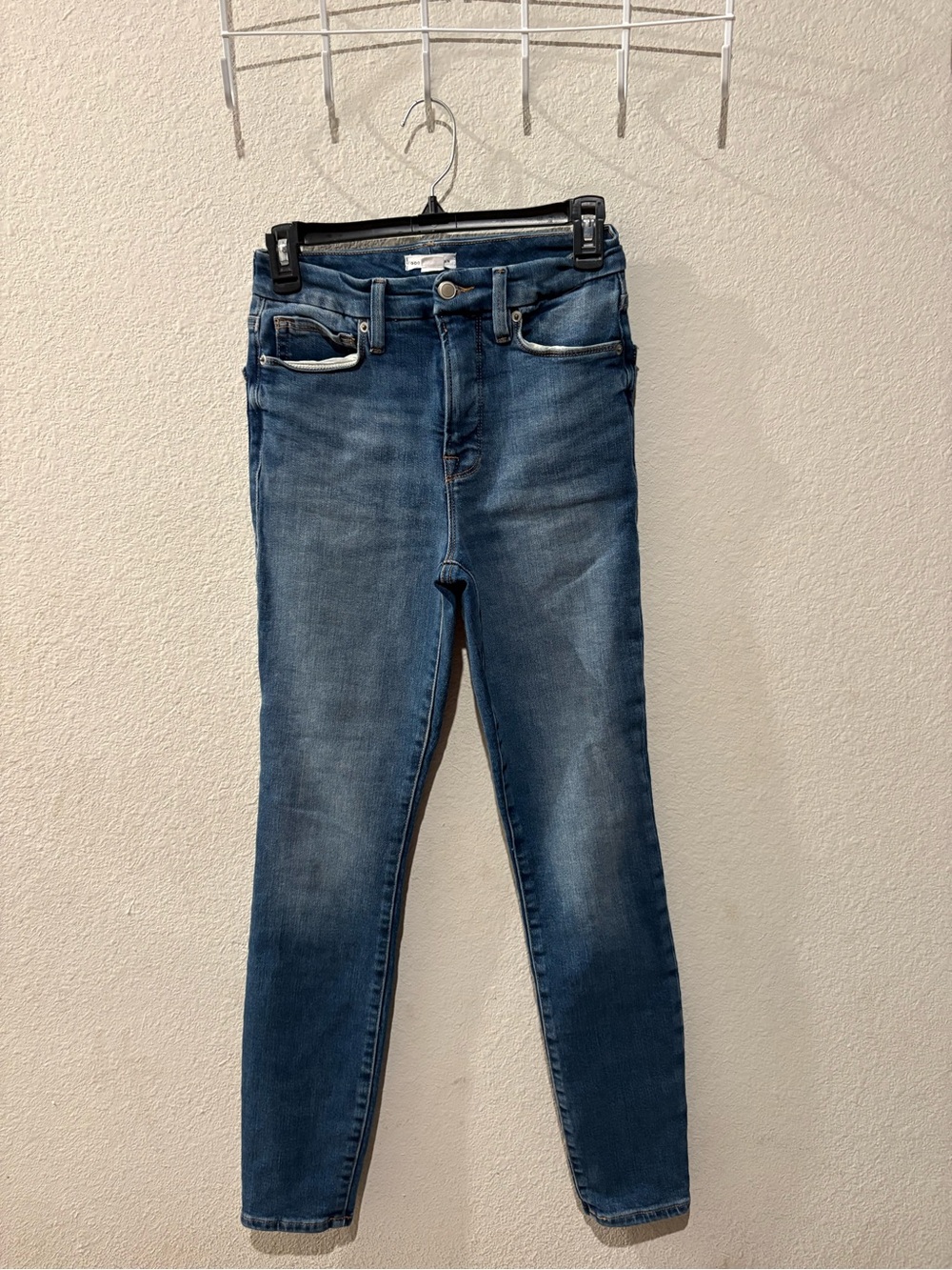 Good American Blue Skinny Jeans - Faded Midwash